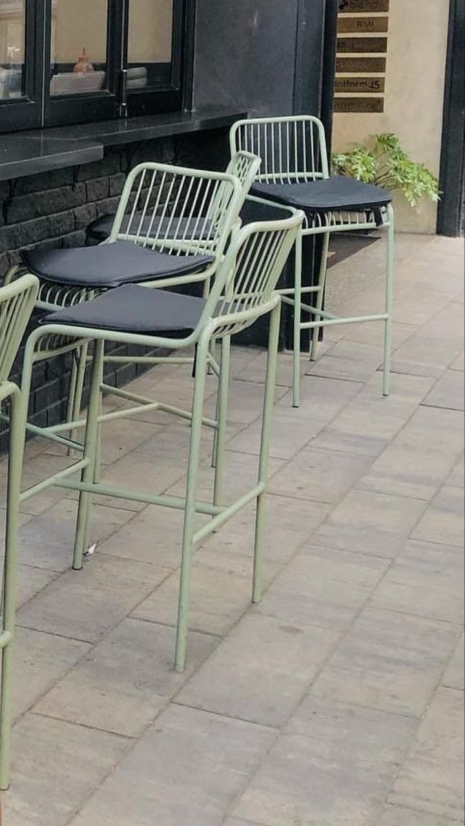 Cadeiras | Outdoor Decor, Outdoor Chairs, Outdoor Furniture with Setting Up Your Outdoor Oasis Tips for Arranging and Maintaining Your Counter Stools