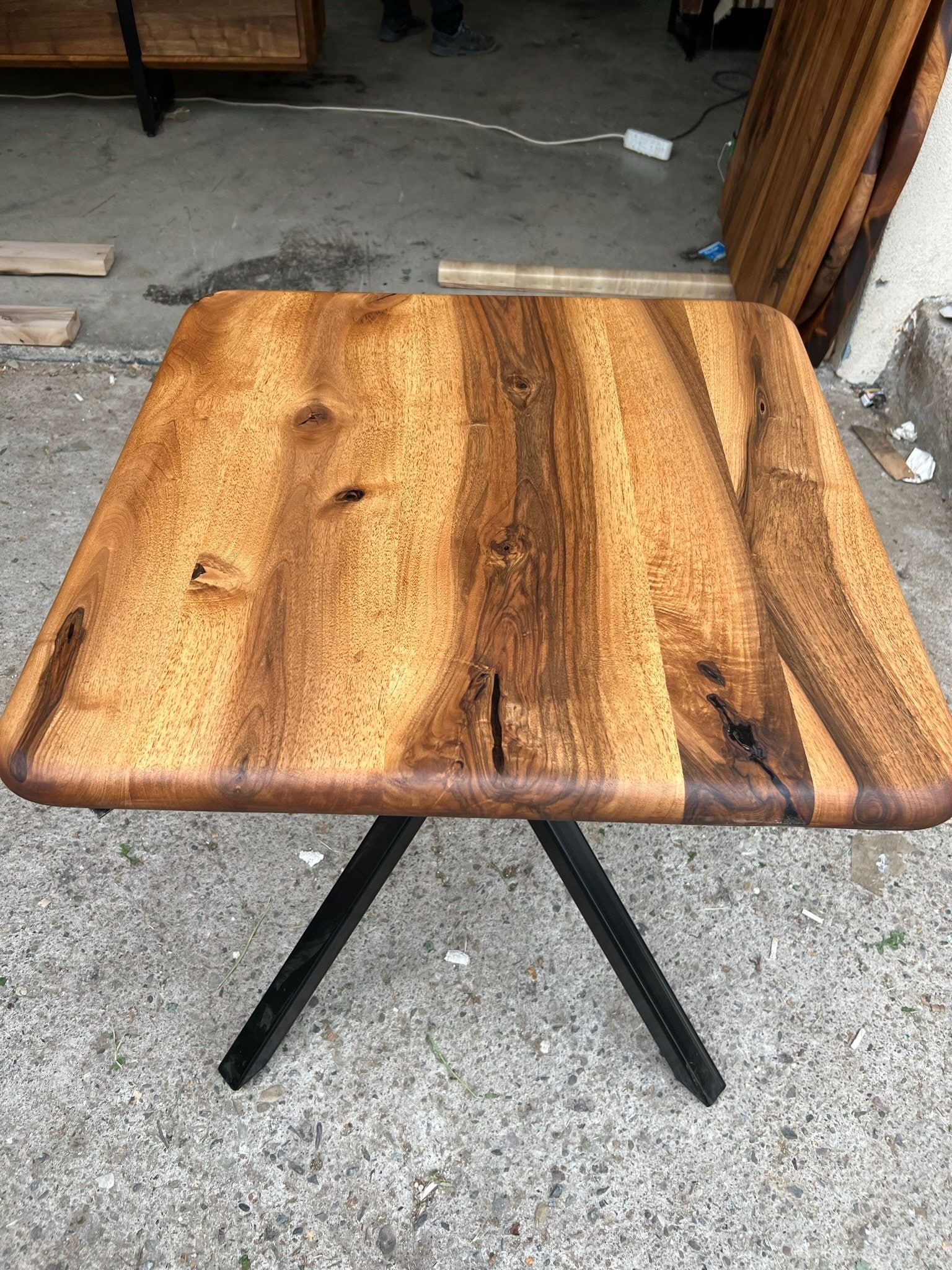 Why a Walnut Square Dining Table 39×39 Might Be Your Perfect Fit