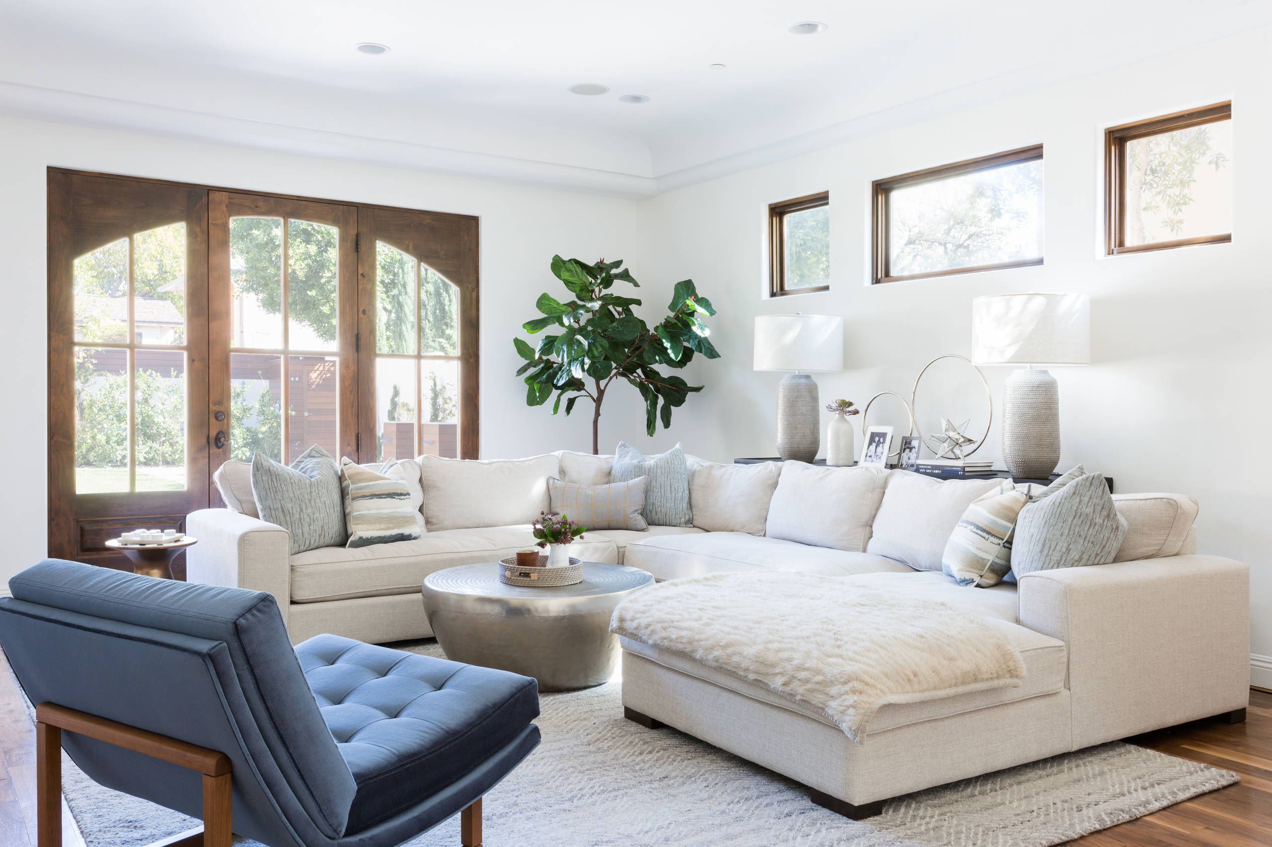 Expert Tips for Styling and Arranging Your Chaise Sectional