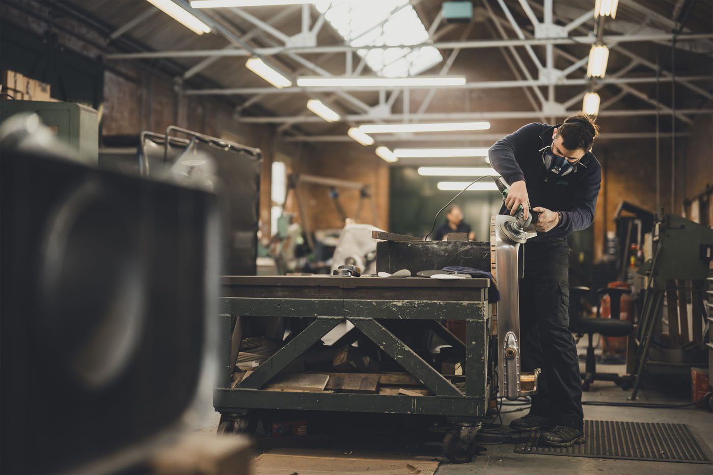 Bentley Starts Production Of The Speed Six Continuation Series for Exploring the Craftsmanship Behind the Bentley Adj Crank Table