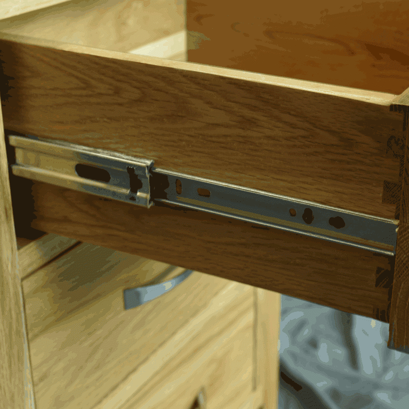 A Closer Look at the Design and Craftsmanship of the Nova Oak Set