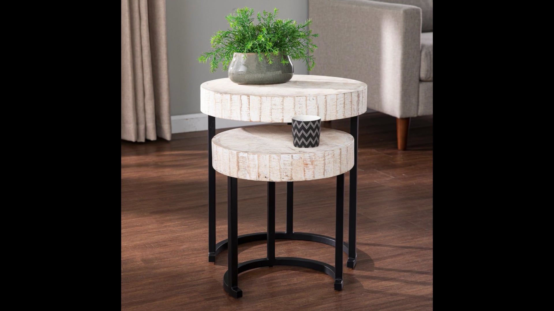 Maximizing Functionality with the Nyborn 2-Piece Side Table Set
