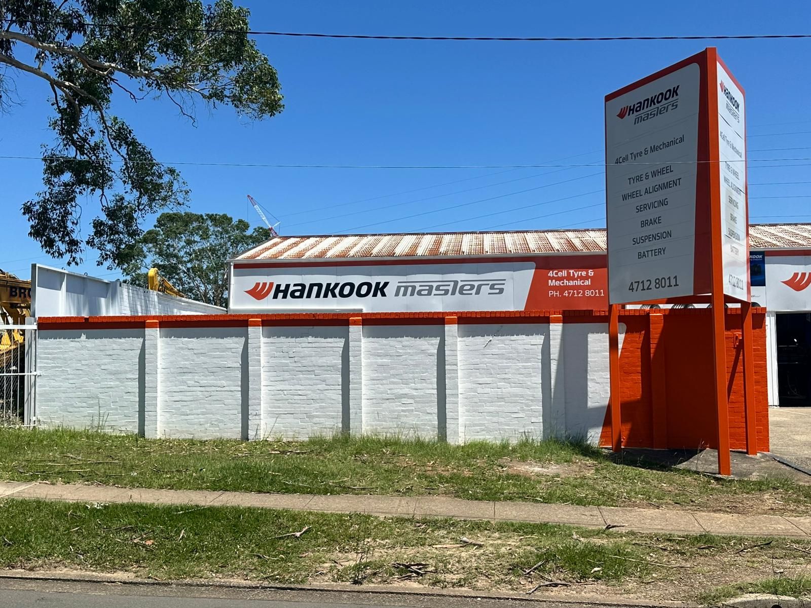 Understanding Signage Materials: A Guide To Durability And Aesthetics ... pertaining to Understanding the Durability and Aesthetics of Oak Rock Plate Designs