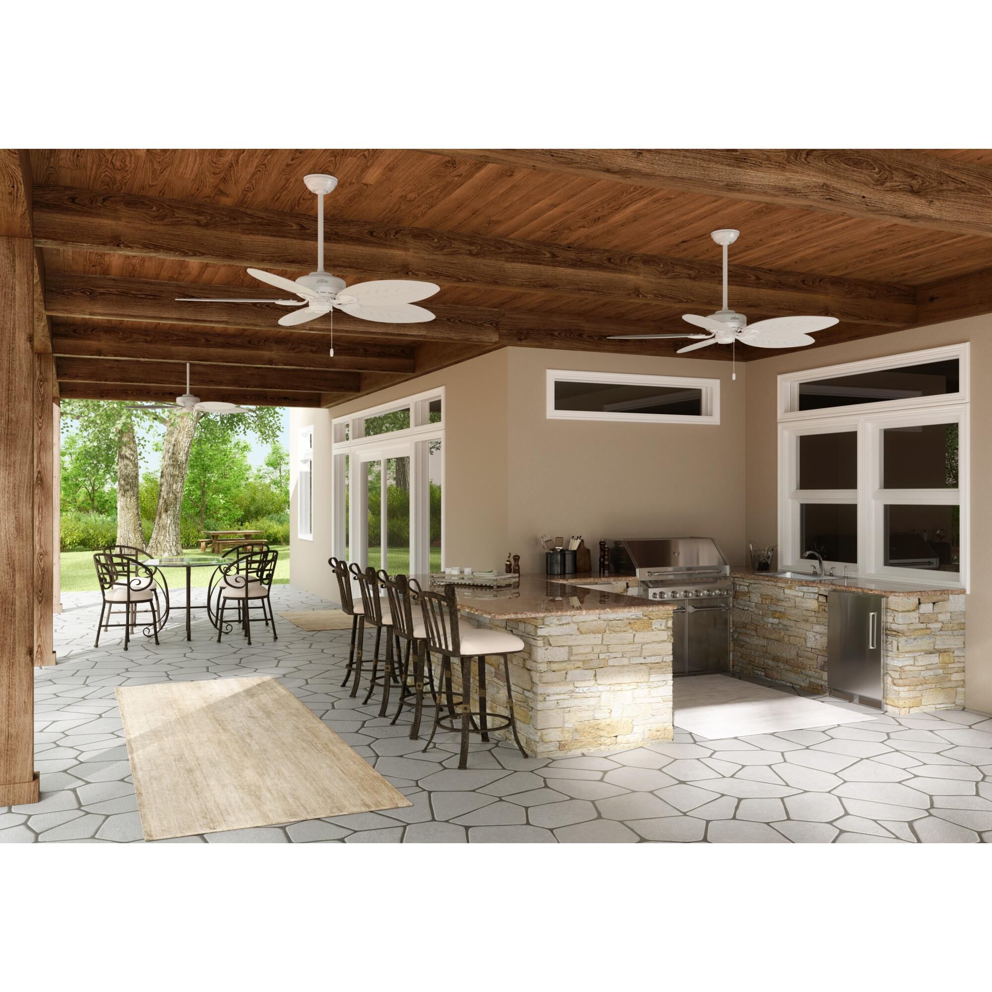 Choosing the Right Ceiling Fan for Year-Round Outdoor Kitchen Performance