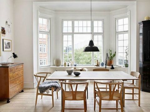 Gather Your Modern Family Around Your Modern Dining Table with regard to Modern Dining Table For Family Gathering