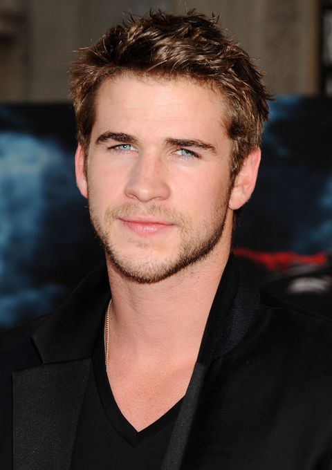 Liam Hemsworth : Biographie Et Filmographie within Liam Standard Height Rectangular Dining Table In White Marble