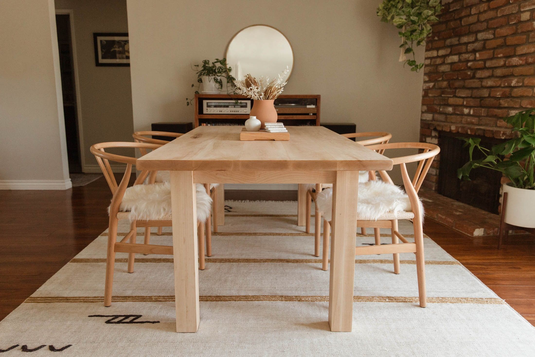 Understanding Scandinavian Dining Table Styles and Their Functional Benefits