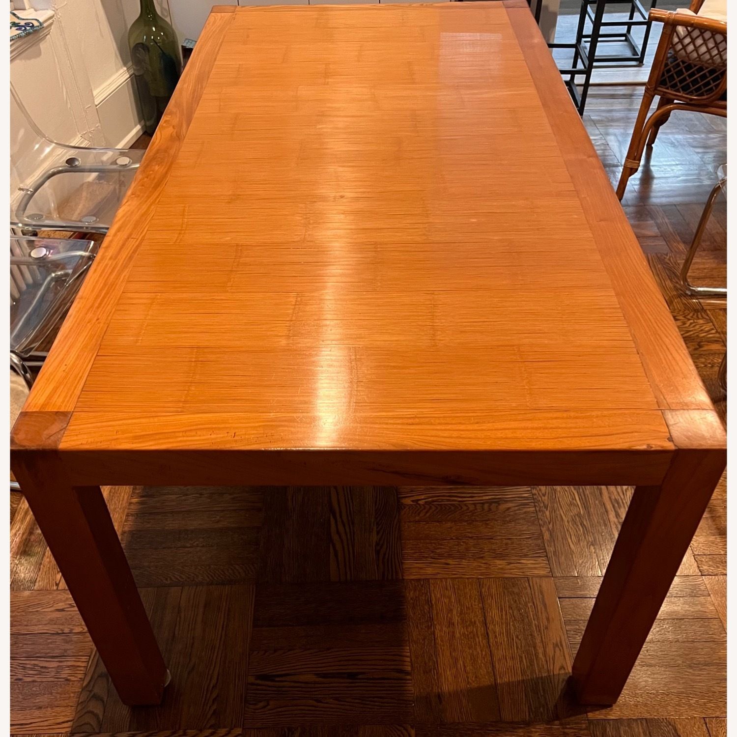 Understanding the Benefits of Bamboo Dining Tables in Eco-Conscious Living