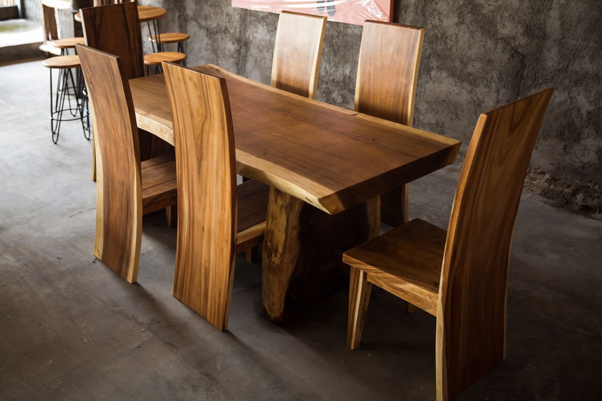 Exploring the cultural significance of balinese teak dining table craftsmanship