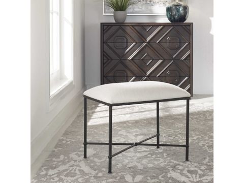 Integrating the Uttermost Avenham Bench for Enhanced Functionality and Style