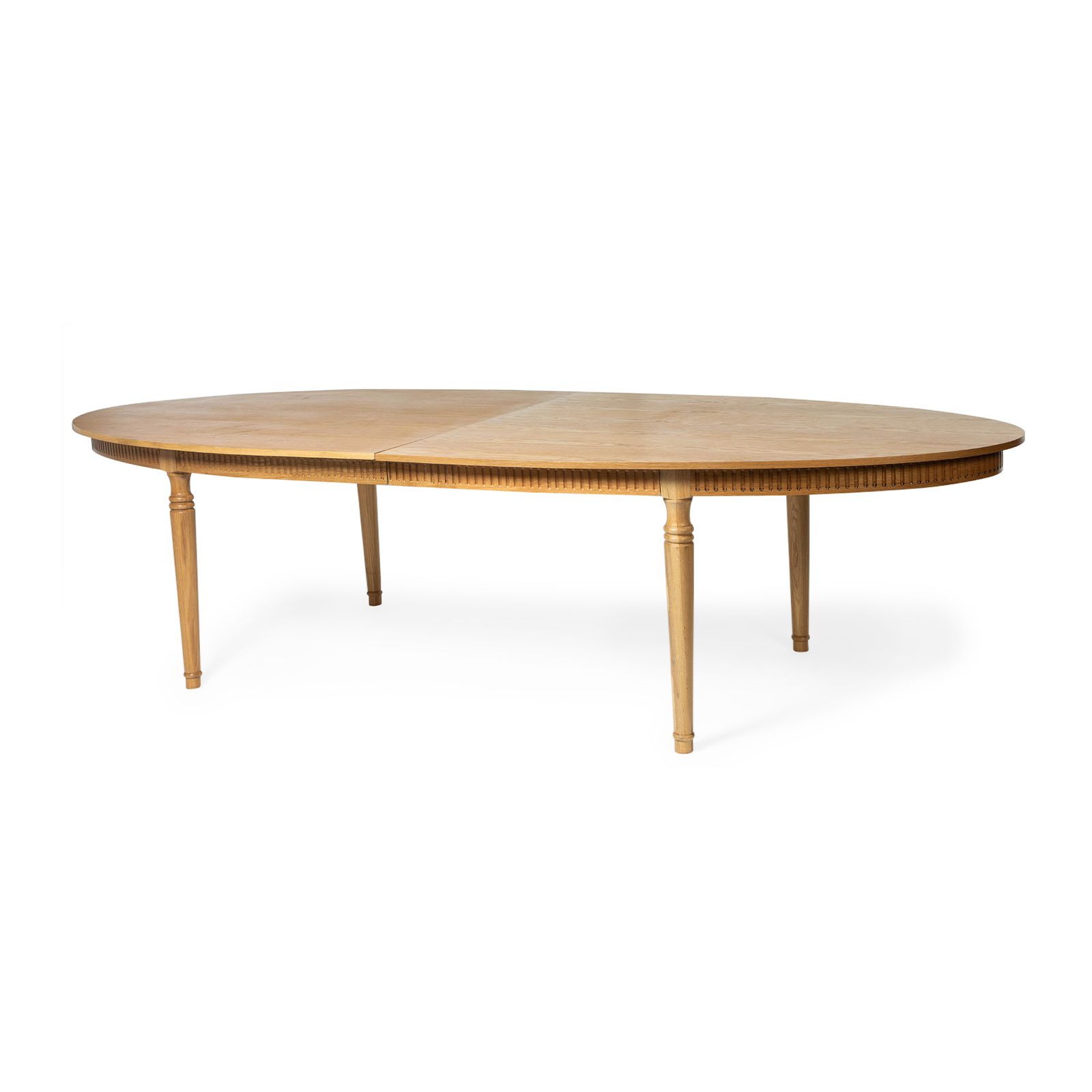 Woodson Ovale Dining Table | Luxe Event Rentals Llc for Styling Your Space with an Oval Solid Wood Dining Table