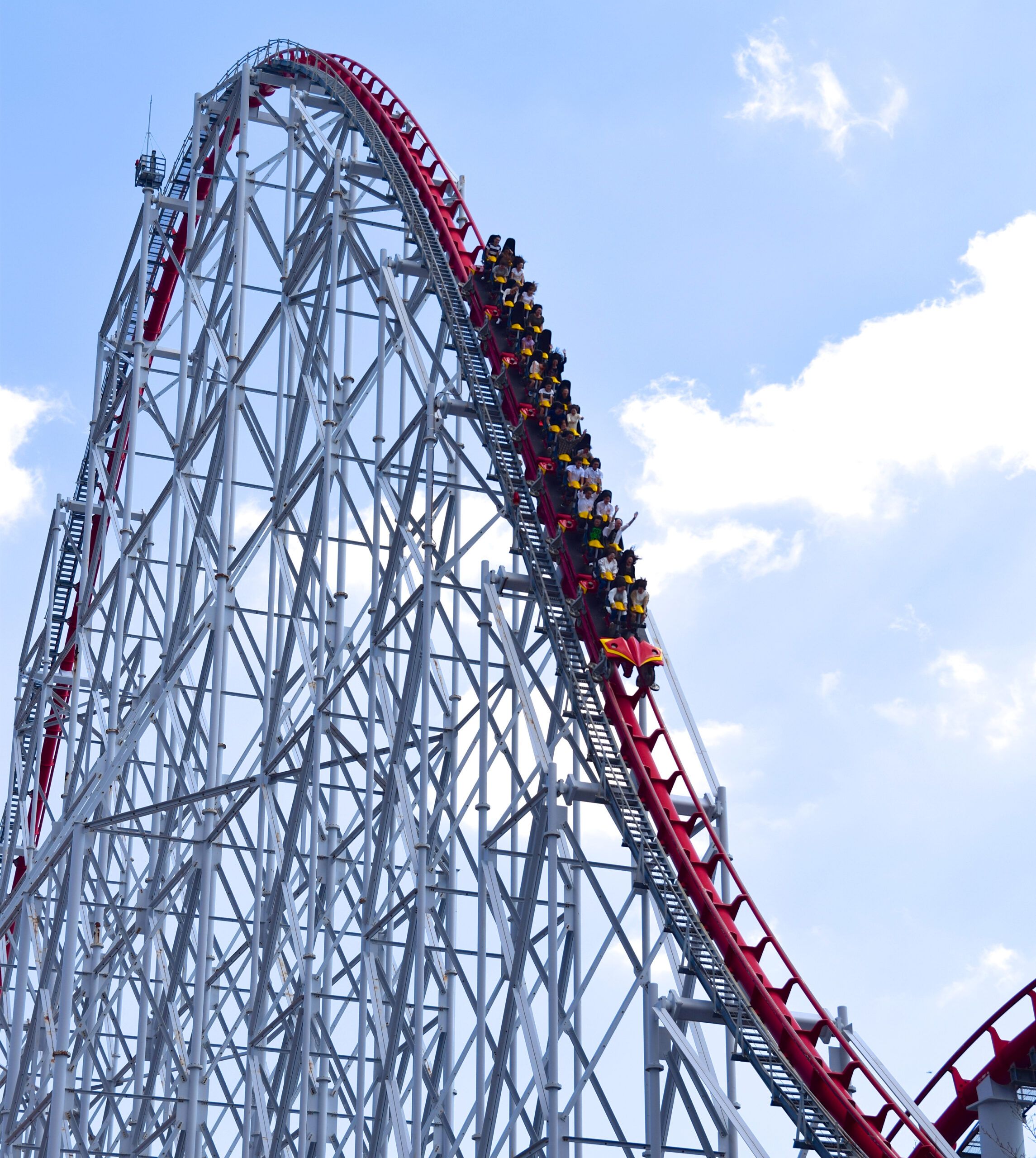 Flashback - The 5 Most Surprising Coasters We Rode In 2018 - Coaster Kings regarding Coaster Isabella 2-Piece Fabric Upholstered Tight Back Living Room Set In White