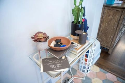 Dos And Don'ts For Organizing Your Home | Hgtv | Kitchen Items ... inside Home Organizing Don'ts That Cost Me 10 Hours of Time (And How to Avoid Them)