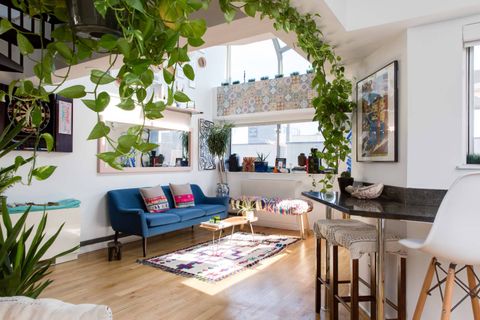 House Tour: A Sunny, Plant-Filled Manhattan Loft | Apartment Therapy regarding Tiny Apartment Plants And Art