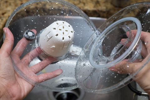 How To Clean An Oxo Salad Spinner throughout Struggling With Bathroom Cleanliness? Here's What's Really Going Wrong