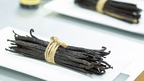 The Clever Vanilla Extract Hack That Will Banish Unwanted Home Odors ... in Ingenious Vanilla Extract Hack