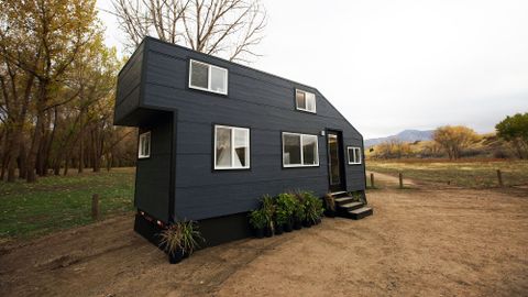 Tiny House Tour: Mobile Photo Studio - Fyi for Freelance Photographer Tiny Home Tour