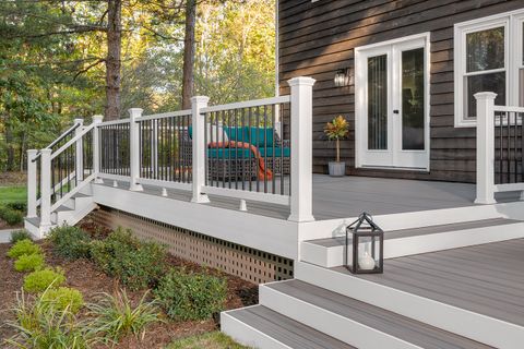 15 Modern Deck Railing Ideas And Designs | Trex within Gray Composite Deck With White Railing